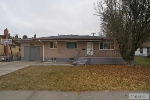 318 W Center St, Shelley, ID, 83274-1221 | Card Image