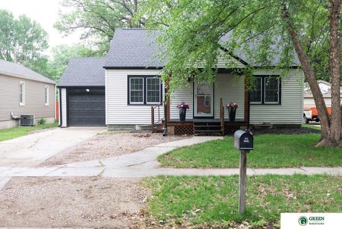 1318 Kiplinger Ave, York, NE, 68467-2020 | Card Image