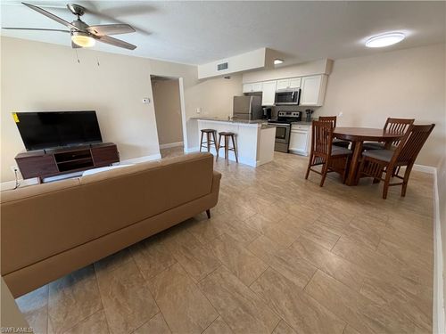 2707-5327 Summerlin Rd, FORT MYERS, FL, 33919-7682 | Card Image