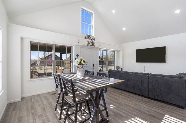 Kitchen/ Dining 6 | Image 17