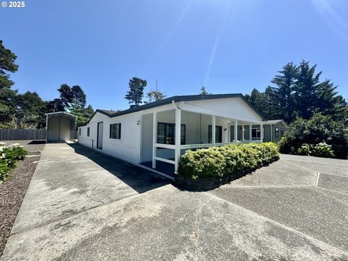676-1601 Rhododendron Dr, Florence, OR, 97439-9307 | Card Image