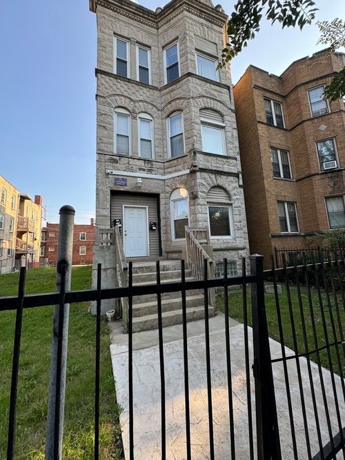 1-705 W Garfield Blvd, Chicago, IL, 60621-2937 | Card Image