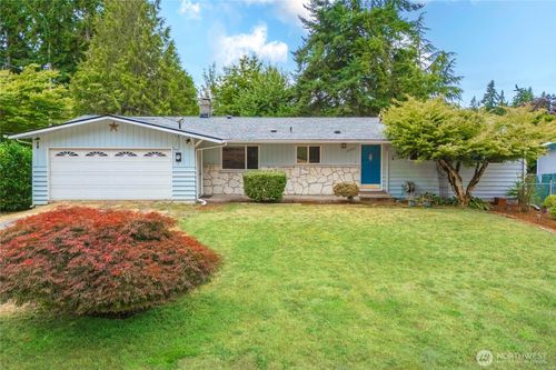 35769 27th Ave S, Federal Way, WA, 98003-7116 | Card Image