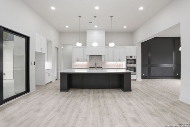 11010 Nina Rdg, House other with 4 bedrooms, 3 bathrooms and null parking in San Antonio TX | Image 7