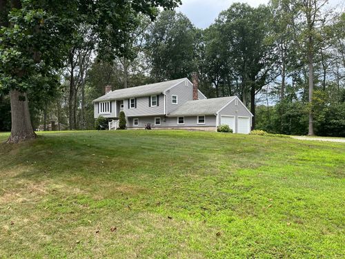 70 Valley Brook Ter, Stratford, CT, 06614-1063 | Card Image