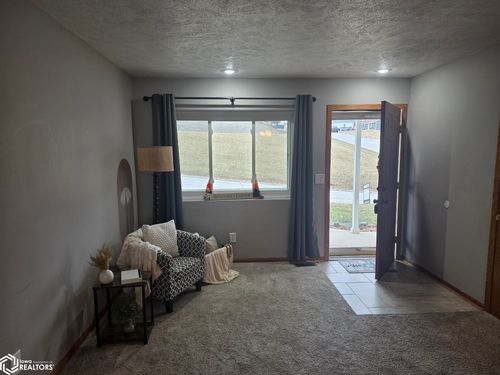 311 N Grove St, Glenwood, IA, 51534-1324 | Card Image