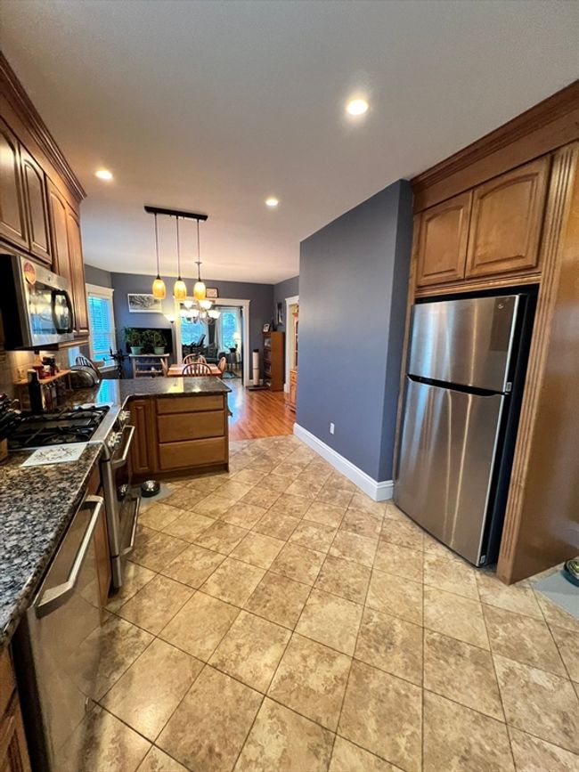 158 Highland Ave, Home with 6 bedrooms, 3 bathrooms and 2 parking in Winthrop MA | Image 9