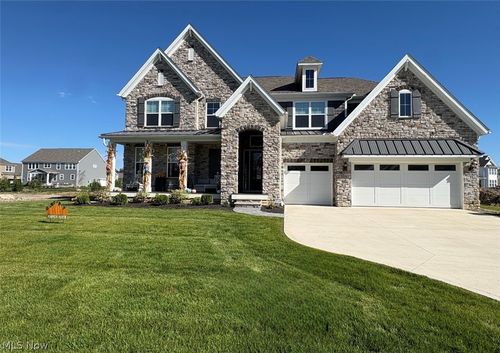 32634 Royal Troon Dr, Avon Lake, OH, 44012-3347 | Card Image