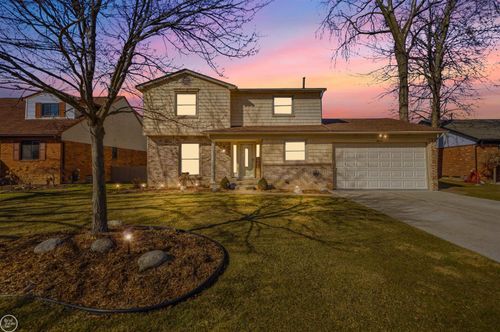 26113 Birchcrest Dr, Chesterfield, MI, 48051-3009 | Card Image