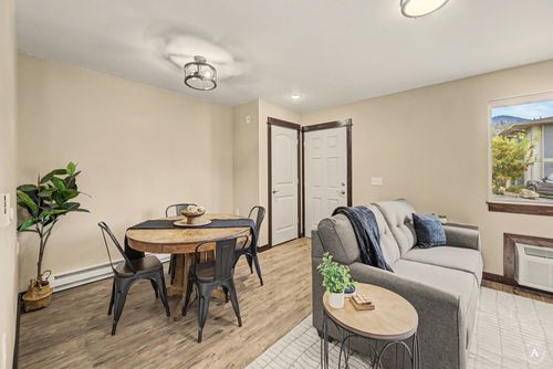 2872 Overlook Blvd, Helena, MT, 59601-1455 | Card Image