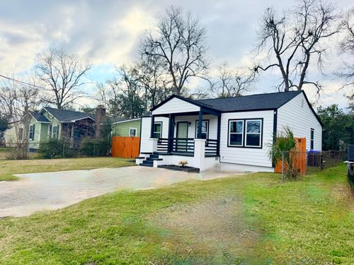 2136 Commander Rd, North Charleston, SC, 29405-7751 | Card Image