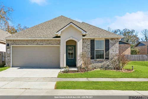 6527 Tiger Pointe Dr, Baton Rouge, LA, 70817-5813 | Card Image