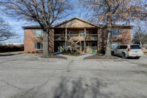 811 S Cherry St, Olathe, KS, 66061-4523 | Card Image