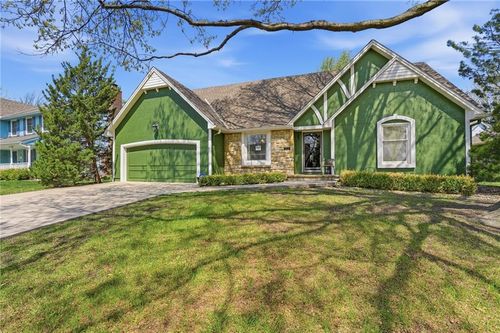 1204 Se 11th Street, Lees Summit, MO, 64081 | Card Image