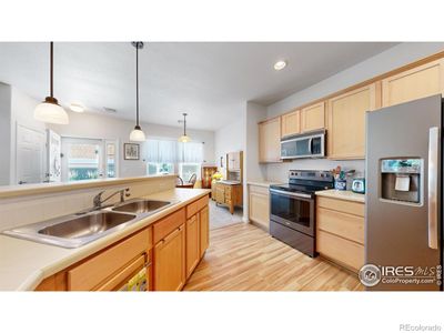 Great kitchen with newer appliances | Image 3