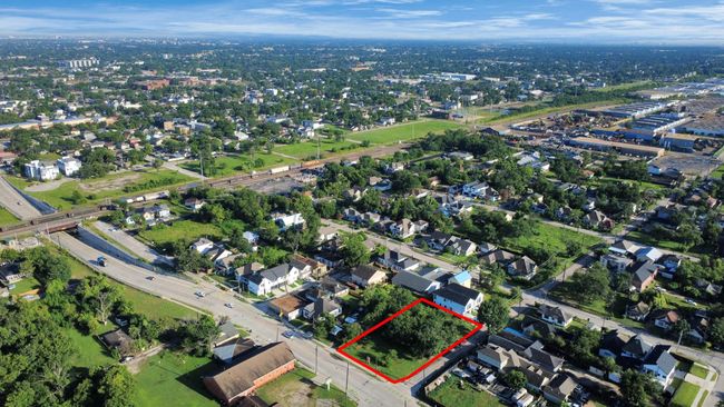 2319 Lorraine St, Home with 0 bedrooms, 0 bathrooms and null parking in Houston TX | Image 10