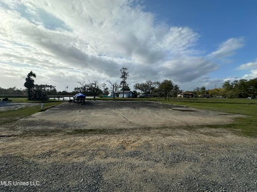 16040 Dennies Dr, Pearlington, MS, 39572-7701 | Card Image