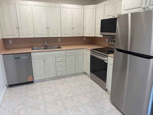 2053-2053 Rexford C, Boca Raton, FL, 33434-4562 | Card Image