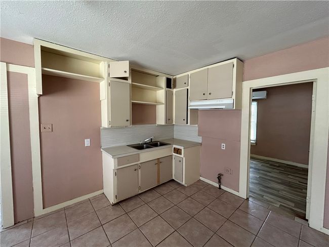 208 Scott St, House other with 3 bedrooms, 1 bathrooms and null parking in Alice TX | Image 8