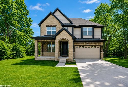 62042 Mound Rd, Washington Twp, MI, 48094-1209 | Card Image