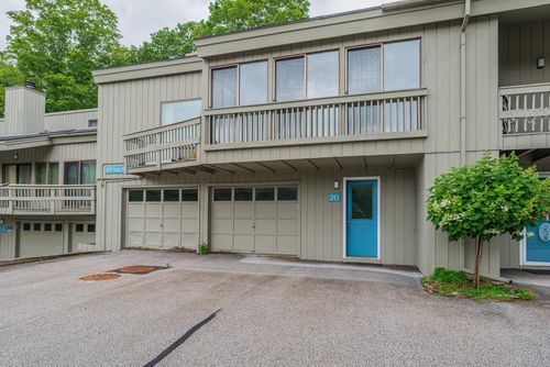 20-8920 Sage Hl, Manchester Center, VT, 05255 | Card Image