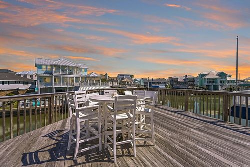 3912 Bridge Harbor Dr, Galveston, TX, 77554-3306 | Card Image