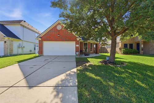16852 Greenhouse St, Conroe, TX, 77385-6079 | Card Image