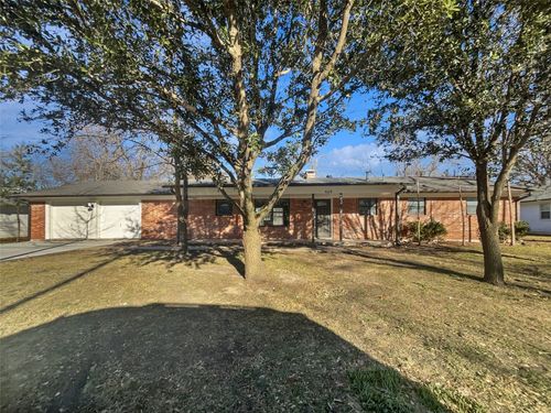464 W Fulton St, Van Alstyne, TX, 75495-7041 | Card Image