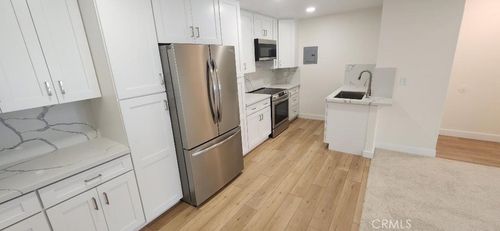 unit-p6-2511 W Sunflower Ave, Santa Ana, CA, 92704-7512 | Card Image