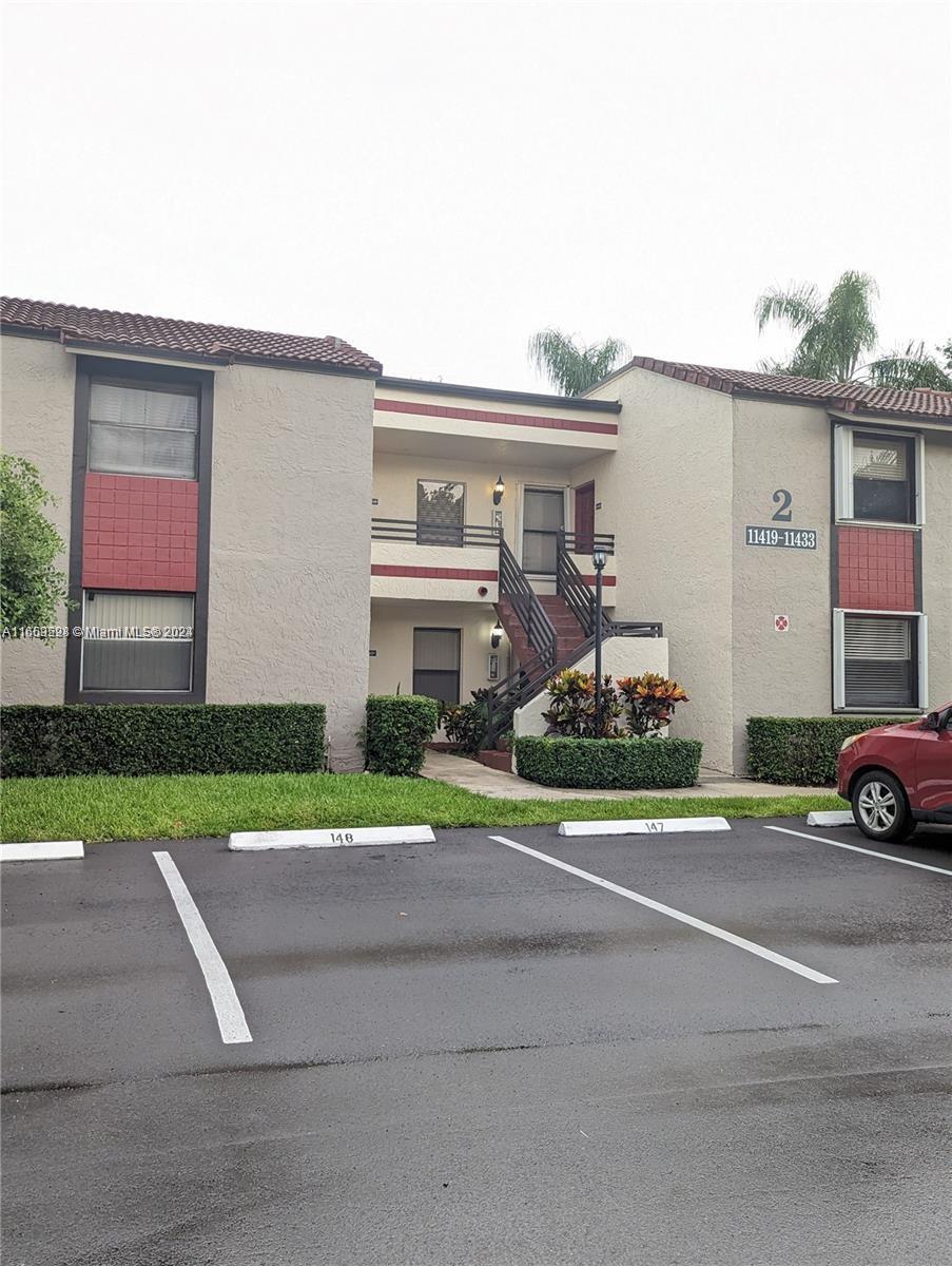 10th St, Pembroke Pines, FL 33026