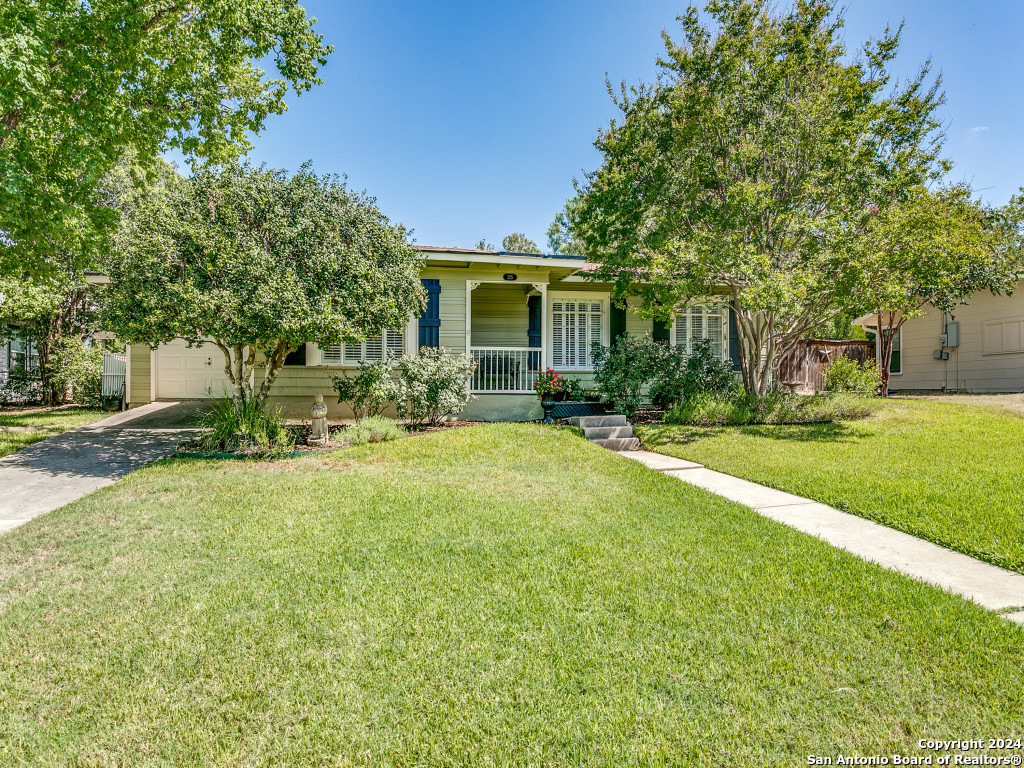 Lyman Dr, San Antonio, TX 78209