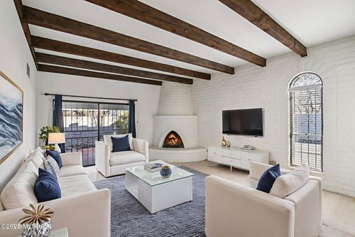 4331 E Hampton Cir S, Tucson, AZ, 85712-3281 | Card Image