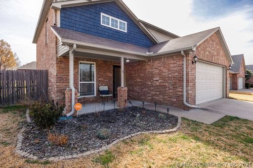 1904 Barnett Pl, Bartlesville, OK, 74006-6837 | Card Image