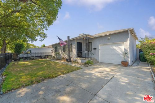 8056 Wakefield Ave, Panorama City, CA, 91402-5339 | Card Image