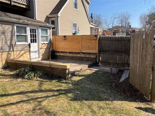 3 - 10 Lakeview Dr, Home with 2 bedrooms, 1 bathrooms and null parking in Kings Park NY | Image 6