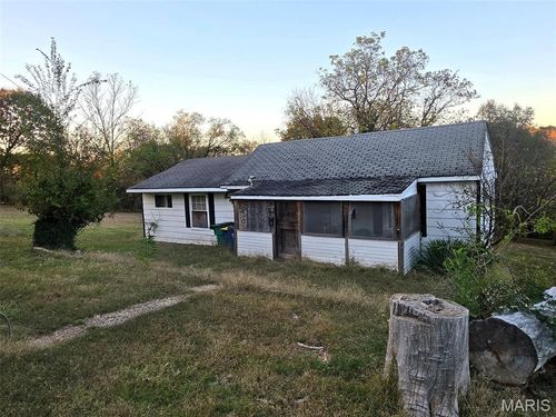 614 E Clement St, De Soto, MO, 63020-2132 | Card Image