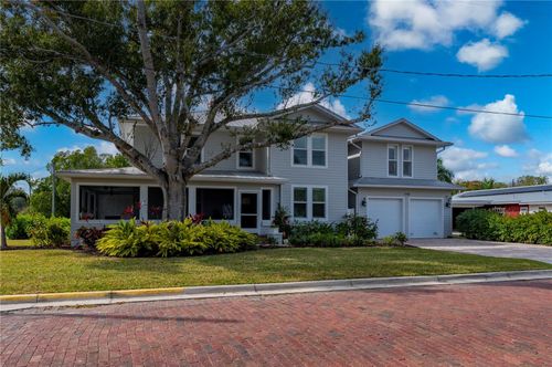 359 Gill St, Punta Gorda, FL, 33950-4855 | Card Image