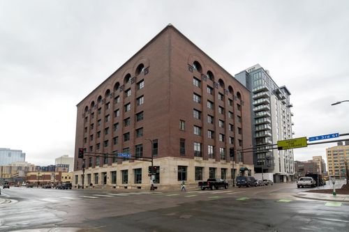 unit-304-250 Park Ave, Minneapolis, MN, 55415-1167 | Card Image