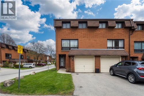 l4-444 Stone Church Rd W, Hamilton, ON, L9B1R1 | Card Image
