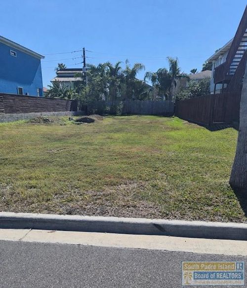 2-203 W Morningside Dr, South Padre Island, TX, 78597-7611 | Card Image