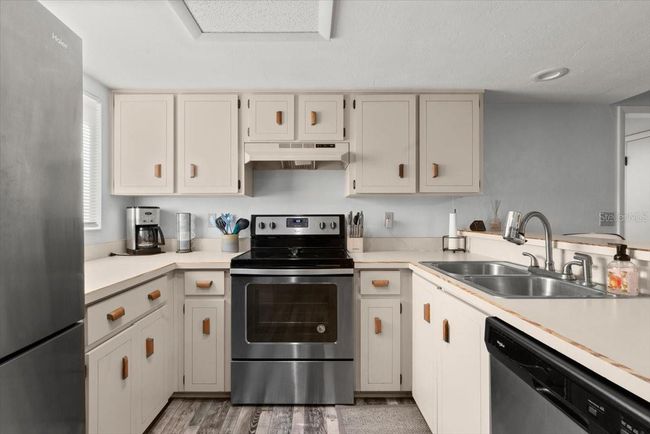 102C - 102 Bob White Ct, Condo with 2 bedrooms, 2 bathrooms and null parking in DAYTONA BEACH FL | Image 6