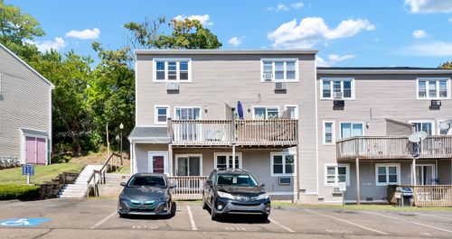 unit-610-173 Russo Ave, East Haven, CT, 06513-2757 | Card Image