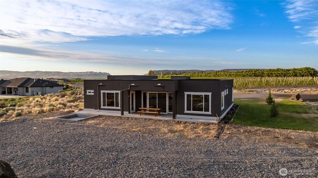 101 Wren Loop N, House other with 3 bedrooms, 3 bathrooms and 3 parking in Mattawa WA | Image 9