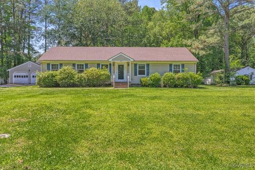 330 Jasper Ln, Waverly, VA, 23890-2614 | Card Image