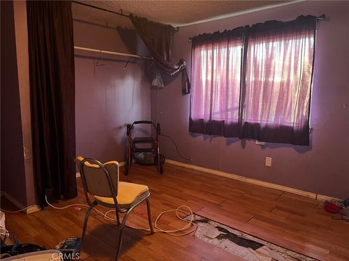 7824 Peacock Ave, Highland, CA, 92346-4370 | Card Image