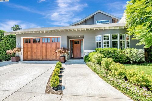 375 Hillview Dr, Fremont, CA, 94536-2868 | Card Image