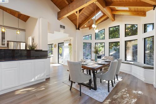 116 Greeves St, Vallejo, CA, 94591-6713 | Card Image