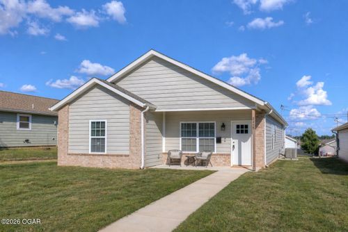 2215 Kentucky Ave, Joplin, MO, 64804-2145 | Card Image
