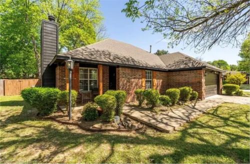 9413 Bridgeford Cir, Fort Smith, AR, 72908-9286 | Card Image