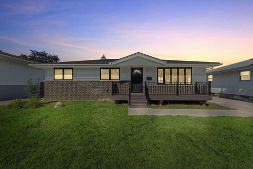 9210 Woodward Ave, Highland, IN, 46322-2361 | Card Image